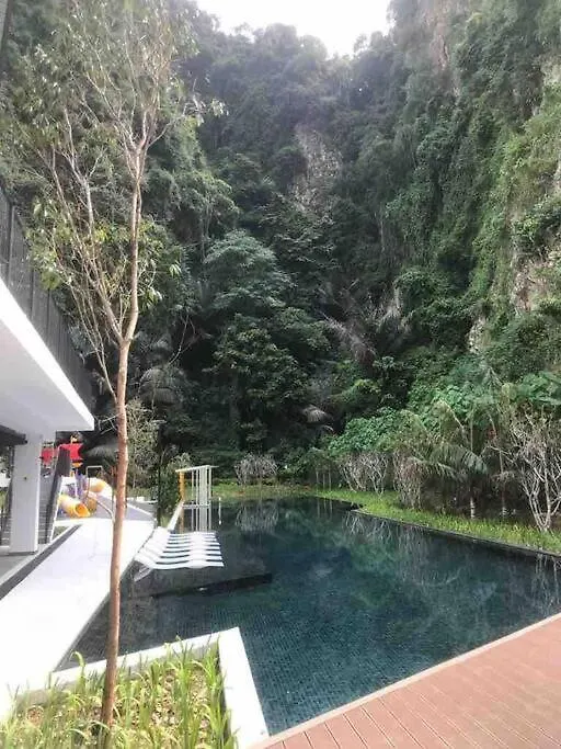 Muna The Cove Ipoh Garden East 3R2B 8Pax