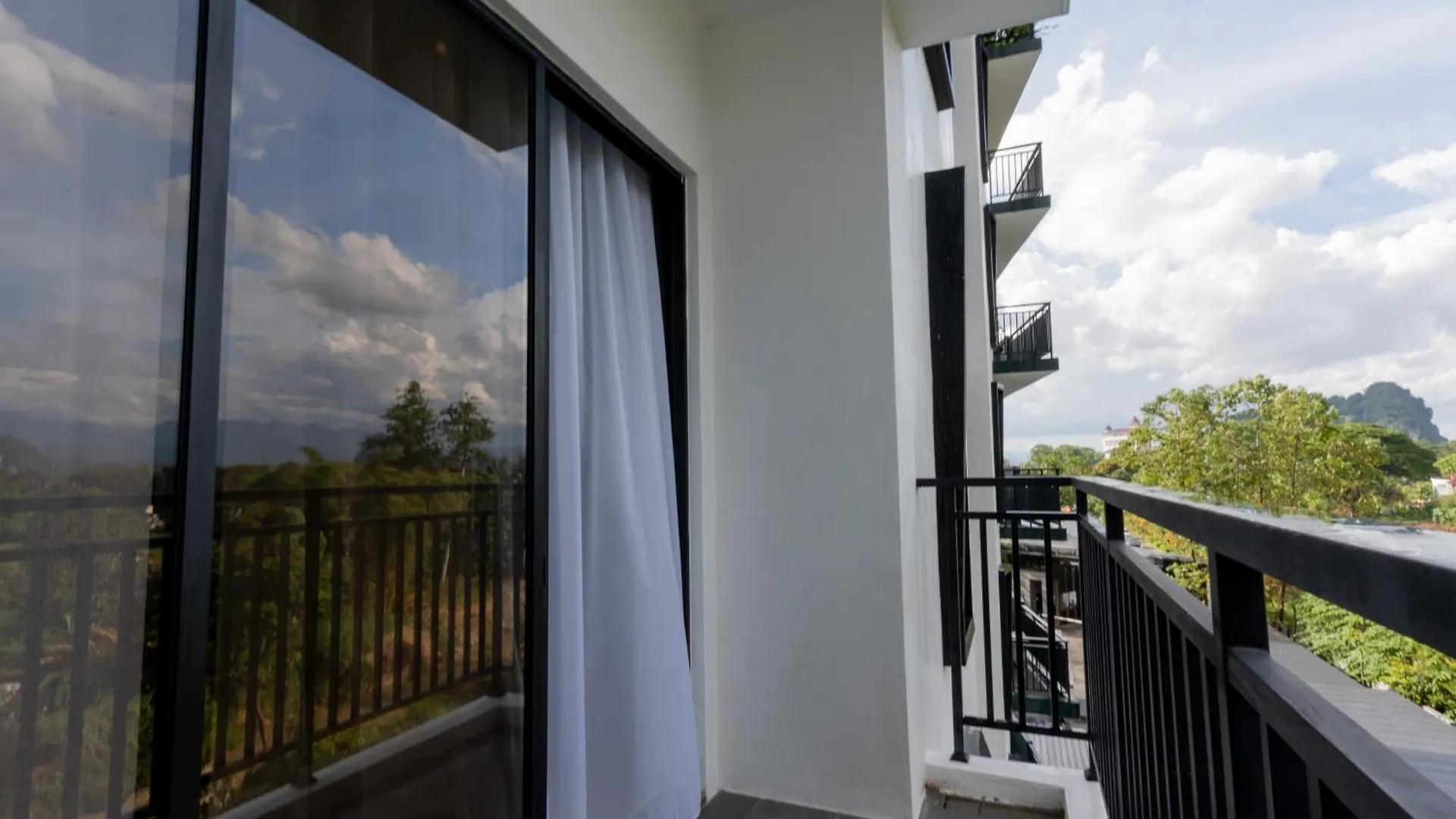 דירה Muna The Cove Ipoh Garden East 3R2B 8Pax