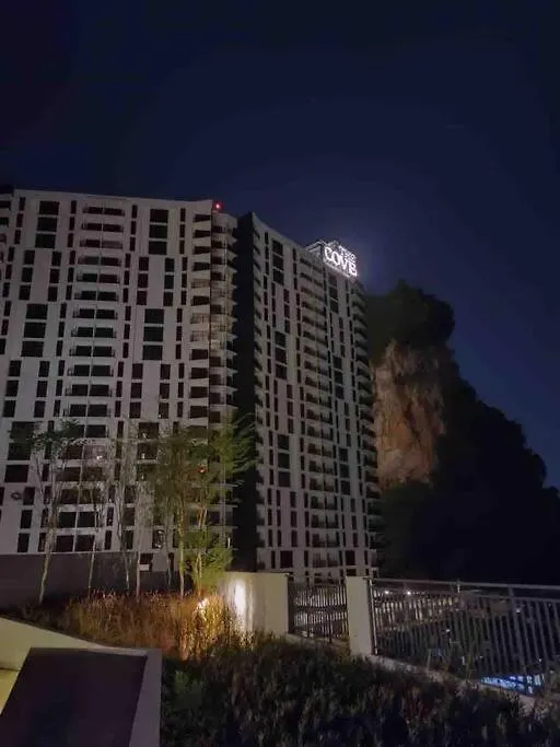 Muna The Cove Ipoh Garden East 3R2B 8Pax 0*,